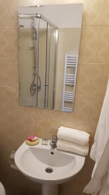 Отели типа «постель и завтрак» Casuta Din Padure Drăguş-32